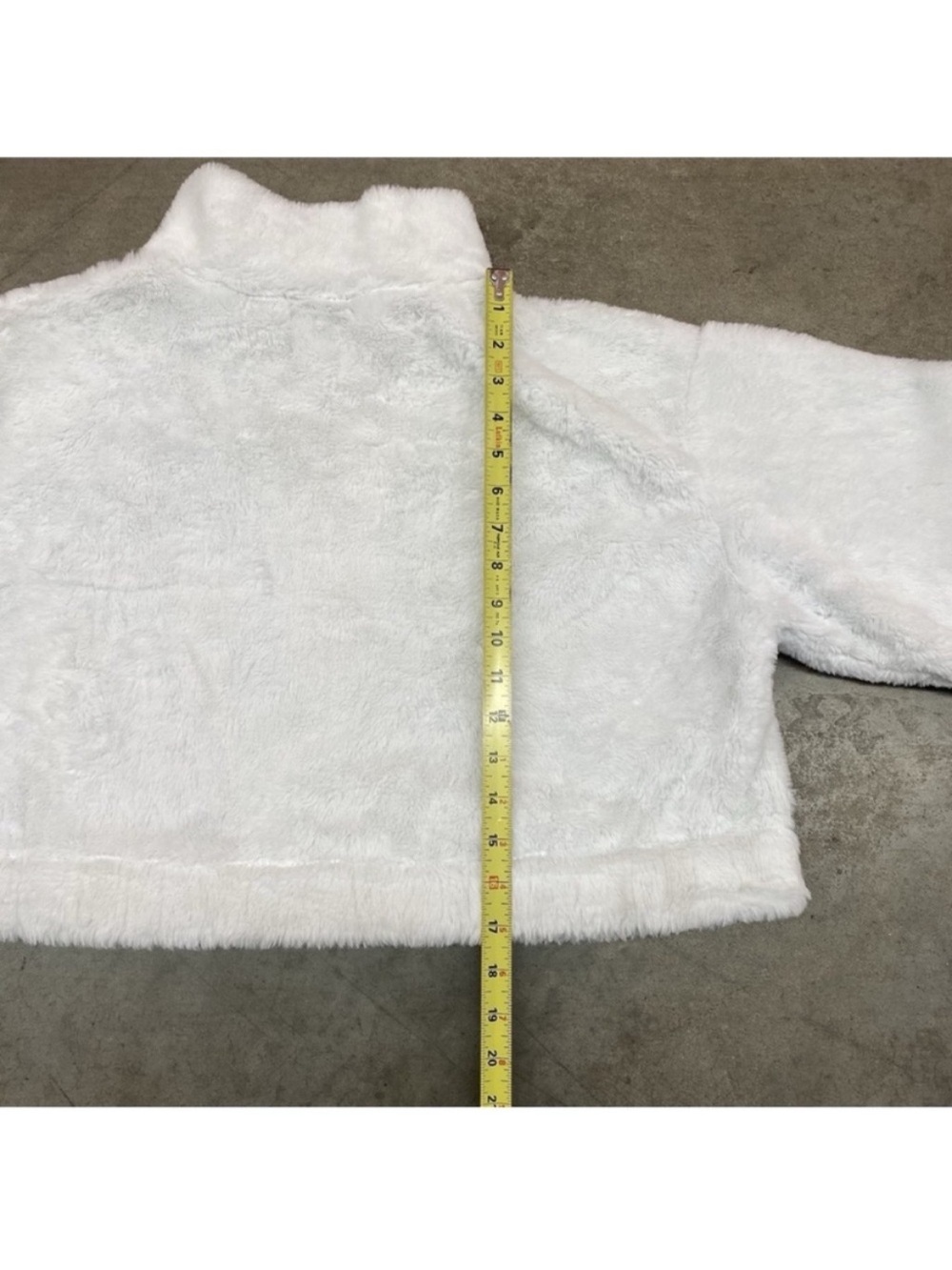 Prada white faux fur jacket - Picture 7 of 16